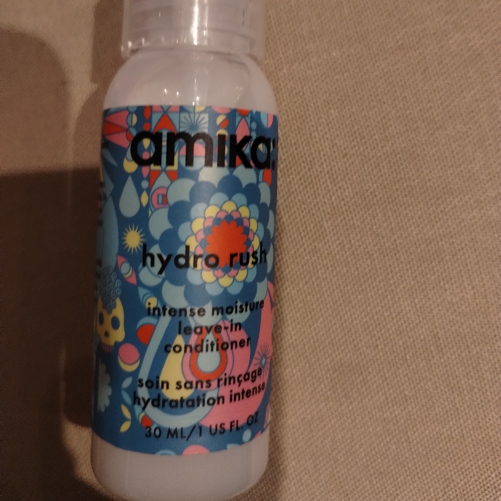 amika Hydro Rush Intense Moisture Leave-In Conditioner - Blue and Pink
